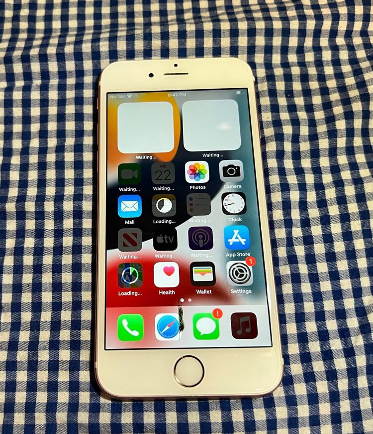 Fully unlocked iPhone 6 unlocked to Carriers Clock Is Ticking 