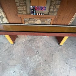 11’ Shuffleboard Table
