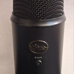 LOGITECH BLUE YETI MICROPHONE 