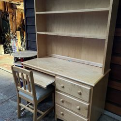 Vermont Precision Woodworks Solid Maple Desk With Hutch And Chair