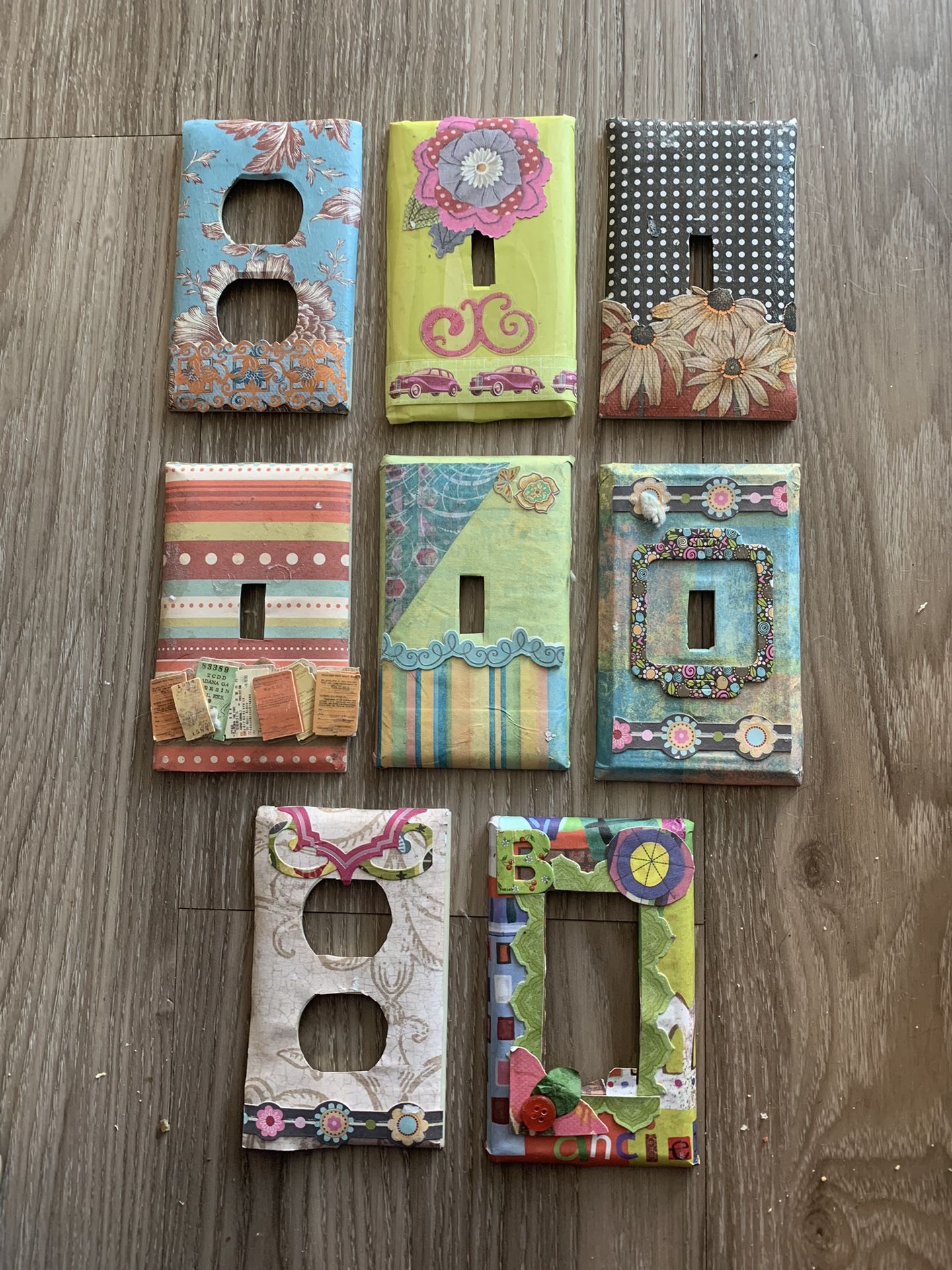 Single Light switches 3for 10.00 Or All For 25.00 for Sale in Kingsburg