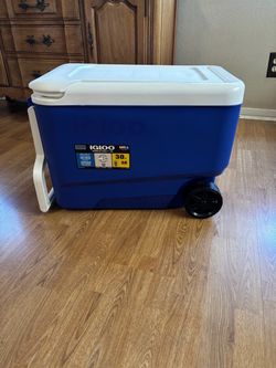 Igloo Wheelie Cool 38qt