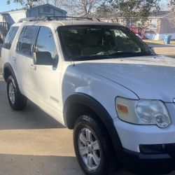 2007 Ford Explorer XLT 