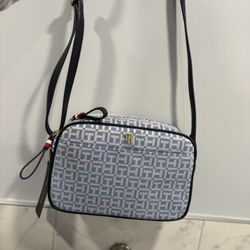 Tommy Hilfiger Crossbody Bag 