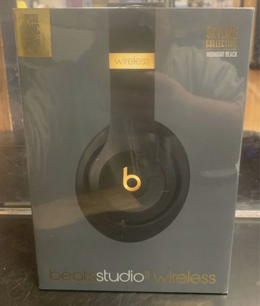 Beats By Dre Studio 3 Wireless Headphones NIB