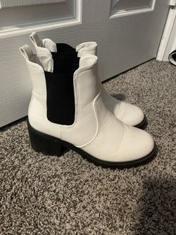 White Boots 