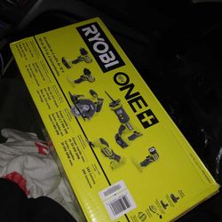 6 Peace Ryobi Set With Two Battries New In Box 