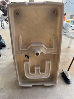 Sand box and water side as well with drain plug. Cover also.  Cash only .  Chandler Mall area of Chandler AZ