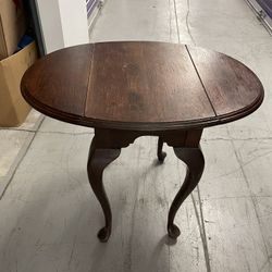 ETHAN ALLEN GEORGIAN COURT CHERRY QUEEN ANNE DROP LEAF END TABLE, 11-8013