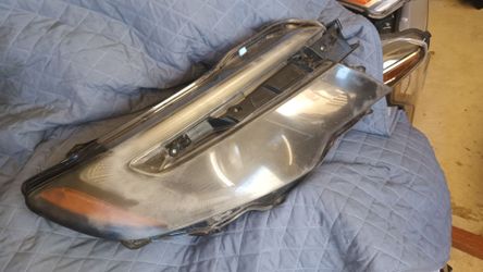 2016-2020 Honda Pilot Right Side Headlight