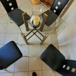 TEXAS Breakfast Table