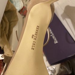 Gorgeous Keneth Cole  heels. New.