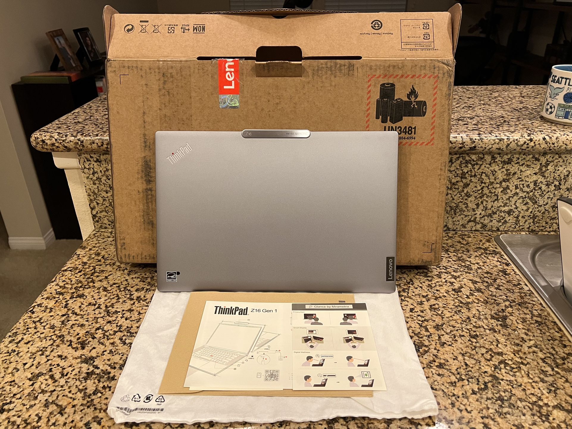 Lenovo Z16 Gen1 AMD Ryzen PRO 6850H 32GB, 1TB, 16” Touch LIKENEW