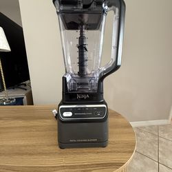 Ninja Blender - Like New!
