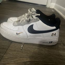 Nike Youth Size 6