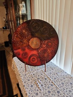 Wall Or Table Top Decoration 26x26 Round / stand 7inch