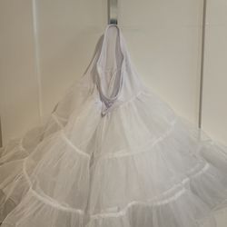 GIRLS WHITE PETTICOAT 