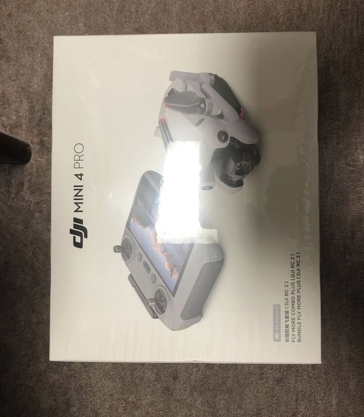 DJI Drone Mini 4 Pro Fly More Combo Plus - DJI RC 2