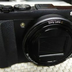 Sony DSC-HX50V 20MP Camera