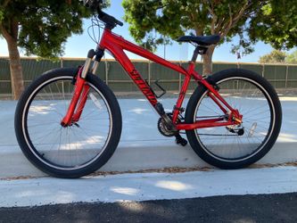 Specialized Hardrock Sport Mountain Bike - Medium Frame - 26" Wheels (+ Extra Tires!)