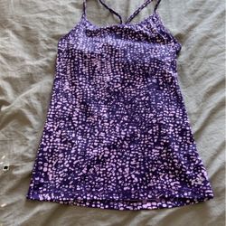 Size Small Yoga Top. Purple 