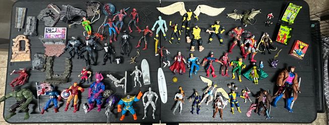 Vintage Marvel Figure Lot! MASSIVE 40+ Figure lot of X-Men Spider-Man Avengers Thanos Silver Surfer!
