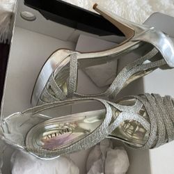 7 1/2 Silver And Gold  Women Shoes 