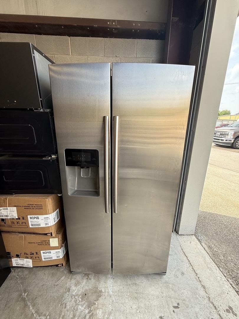 Samsung Stainless Steel side-by-side Refrigerator