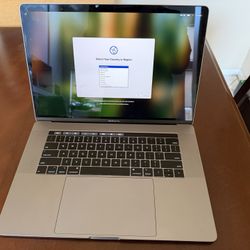 2018 MacBook Pro 15" Excellent Condition 2.6GHz
