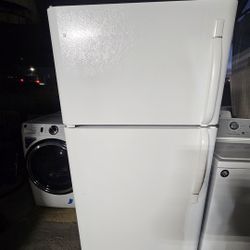 Kenmore Top And Bottom Refrigerator