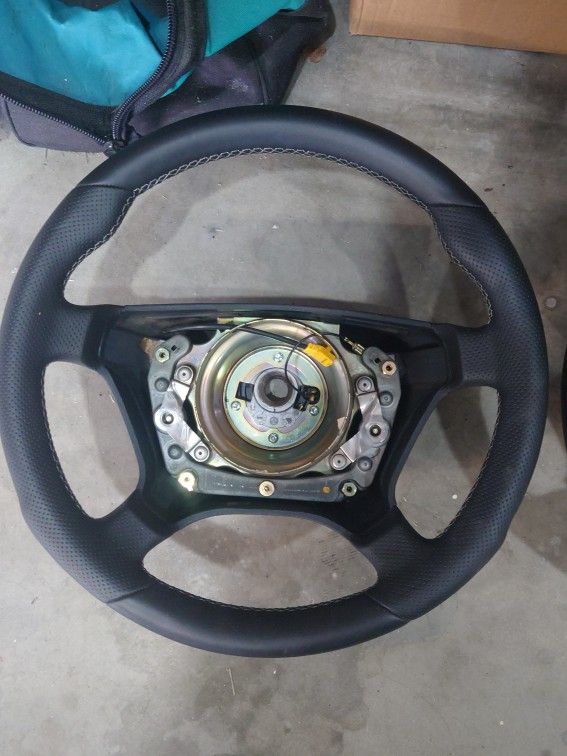 Mercedes Benz AMG STEERING WHEEL - Leather