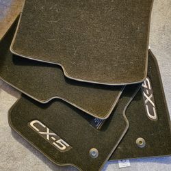 Genuine Brand New 2016 MAZDA CX5 carpet mats