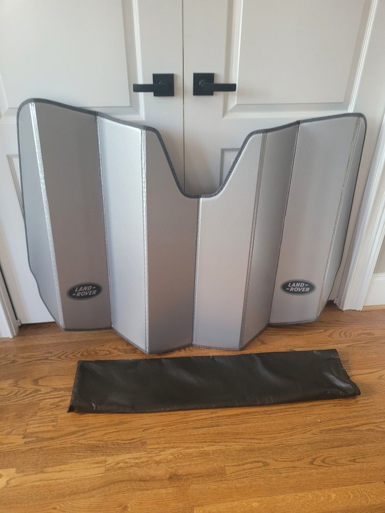 Land Rover Windshield Screen