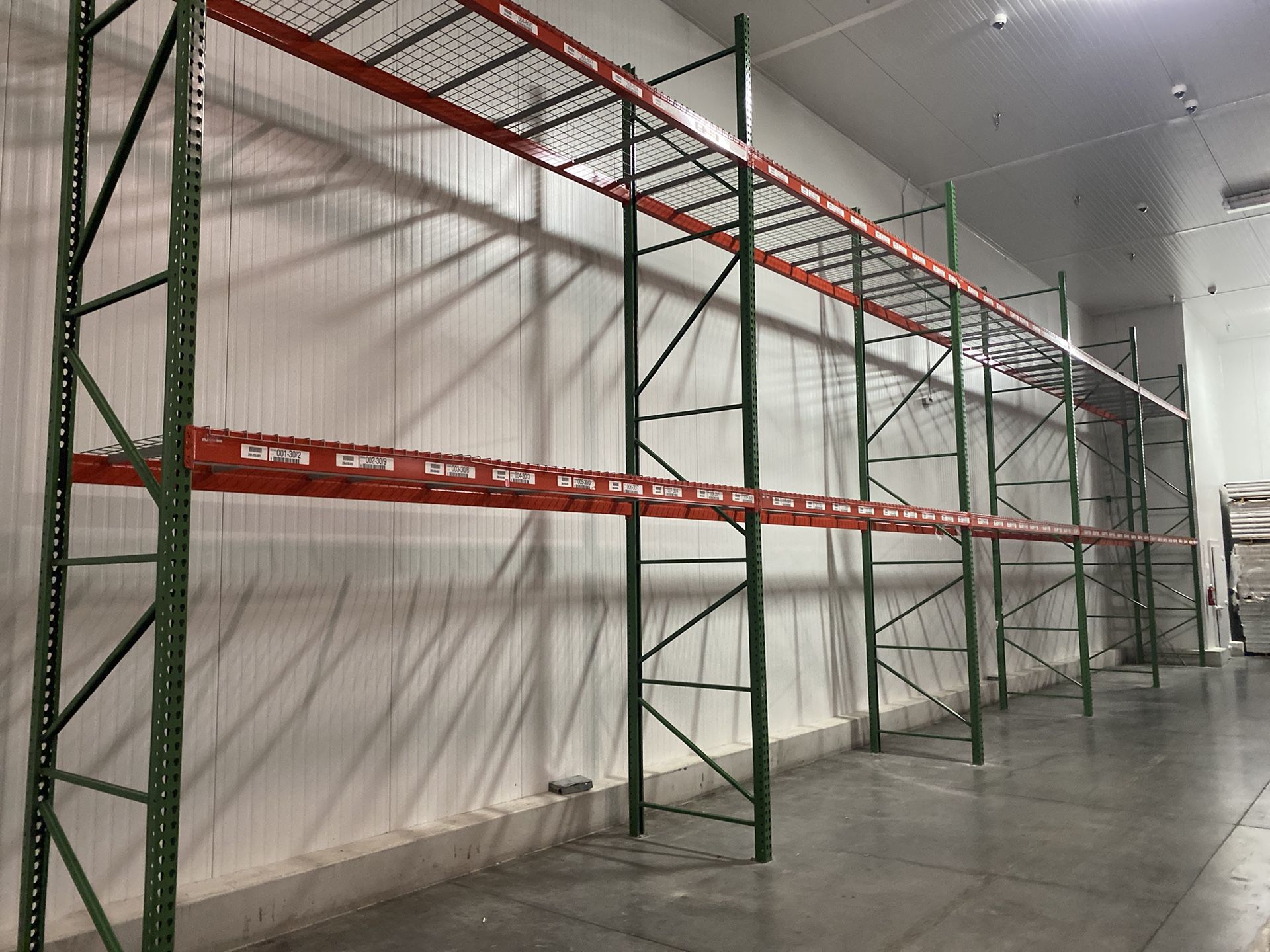 PALLET RACKS POSITION NEW AND USED CONDITION