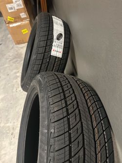 Uniroyal tigerpaw touring A/S 235/50R18 tires (2)