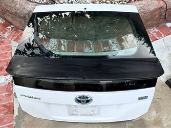 2010–2015 Toyota Prius Hatchback Tailgate Liftgate White 070 No Camera - US Auto