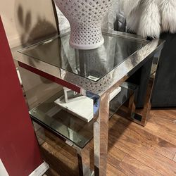 Zgallerie side table