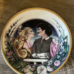 Vintage HAMILTON Collection SECRET ROMANCE Series LEGENDS of CAMELOT 9" Plate #1