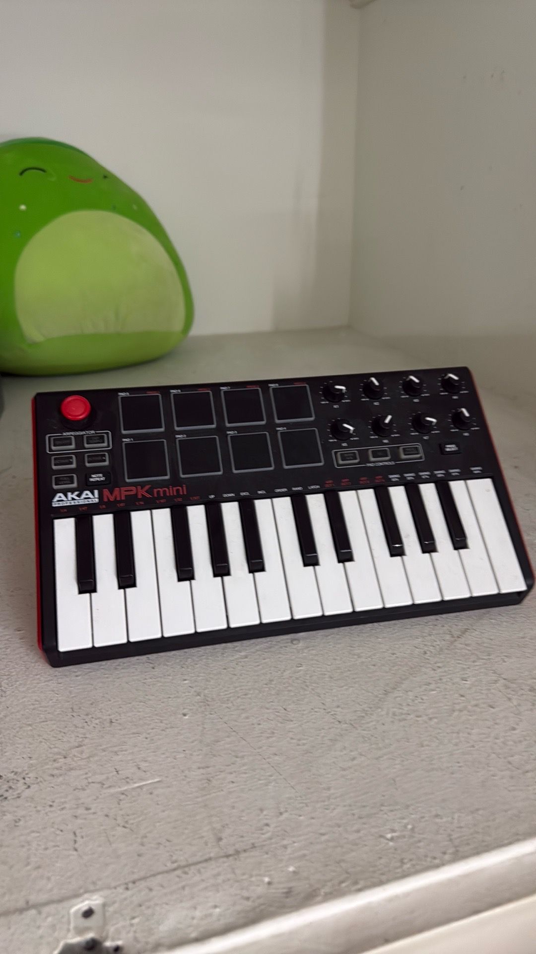 AKAI MPK Mini 32-Key MIDI Keyboard