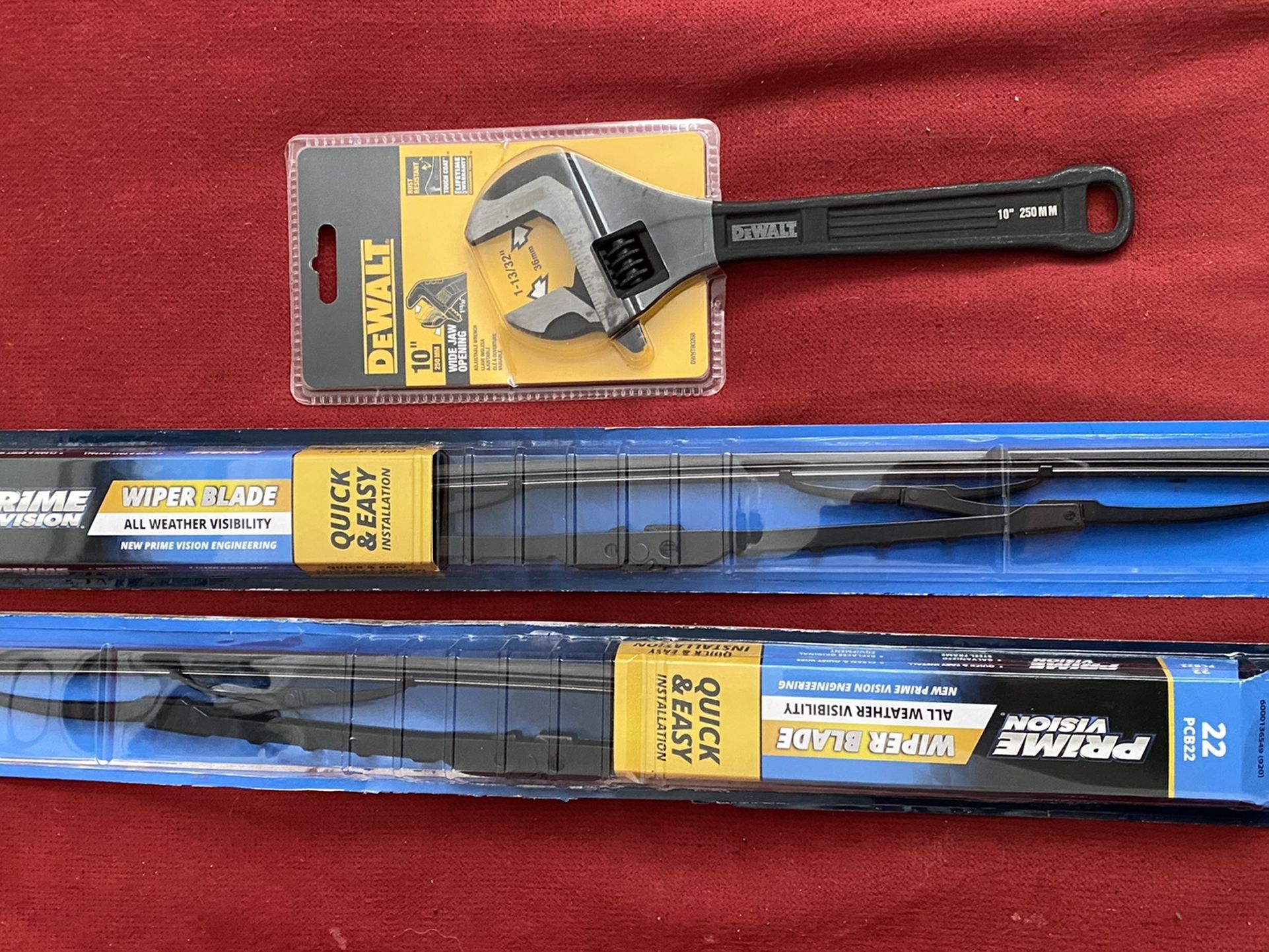Brand New windshield Wiper Blades