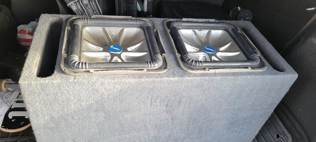 12 Inch Kicker subs L7 Speakers In Ported Box 12" Subwoofers