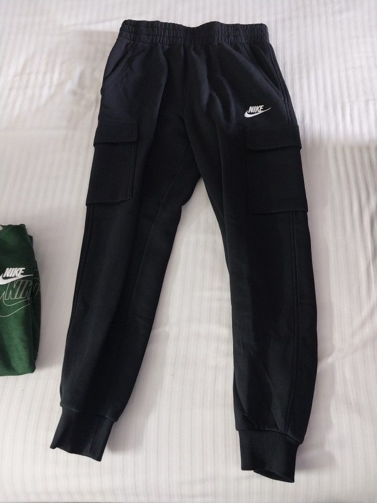 Nike Sweat Pants Boy's M (10-12)