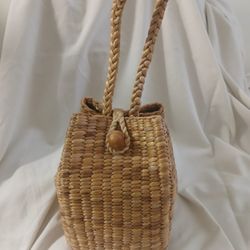 Unique Straw Handle Bag