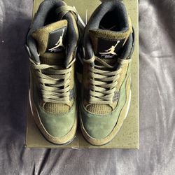 Air Jordan 4 Retro