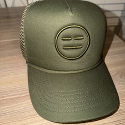 Women’s “Annoyed Face” Hat