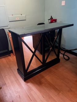 Countertop bar