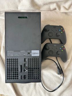 Xbox Series X 1TB + 2 Original Controllers – Complete Bundle