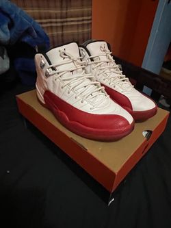 air jordan 12’s cherry size 11