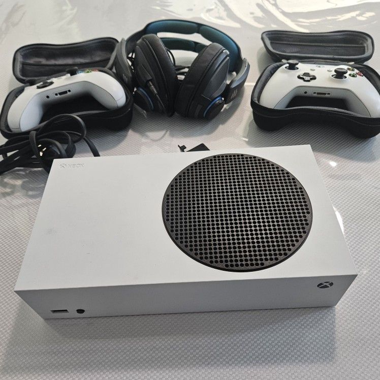 X Box Series S 