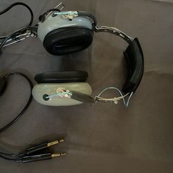 Avix Headphones